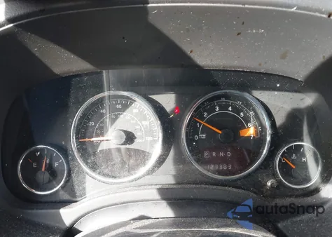 2016 Jeep Compass Latitude z USA, uszkodzony, nr VIN 1C4NJCEB5GD664523